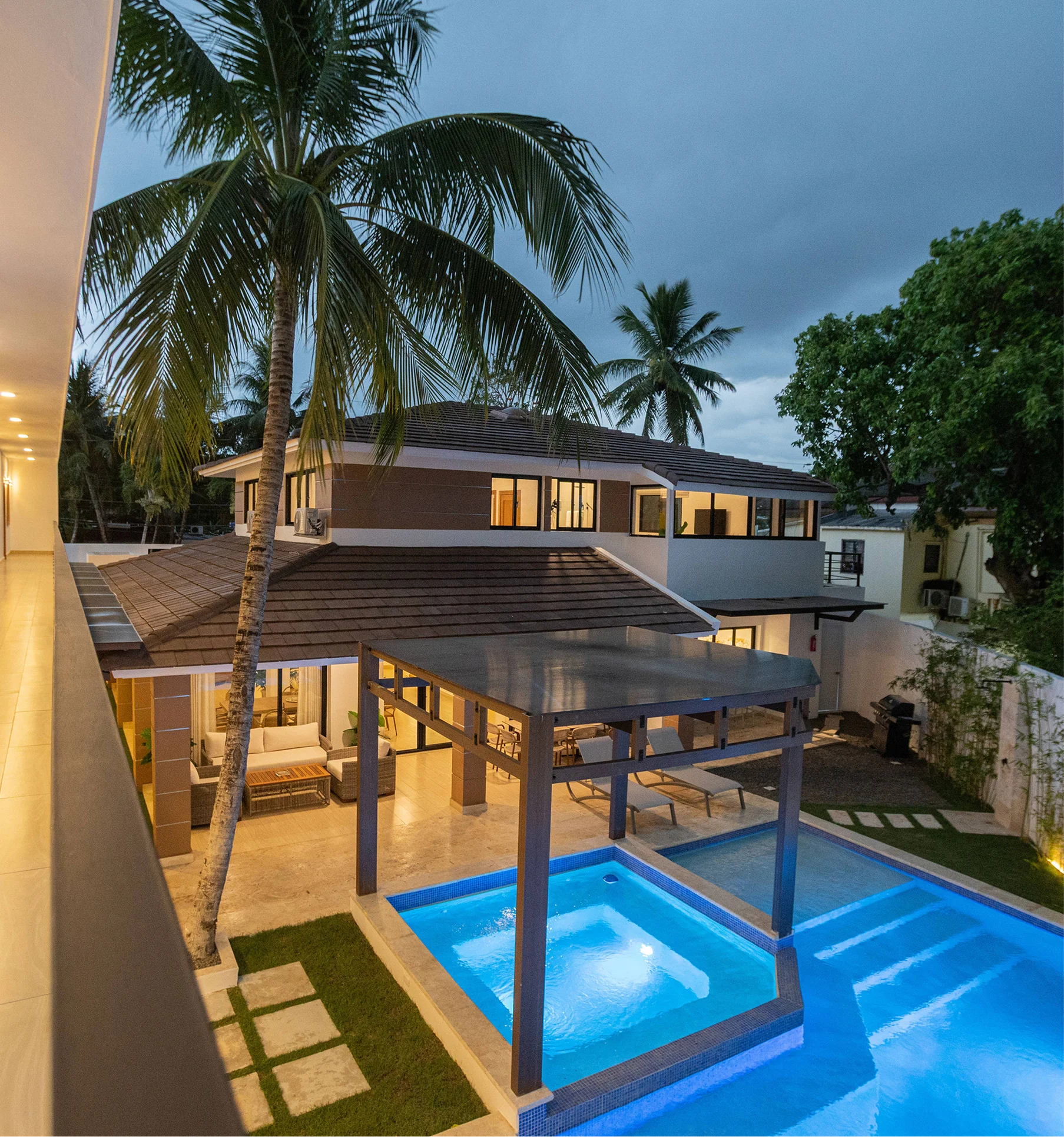 What is the Cost of a Luxury Villa in Sosúa for Groups and Families?